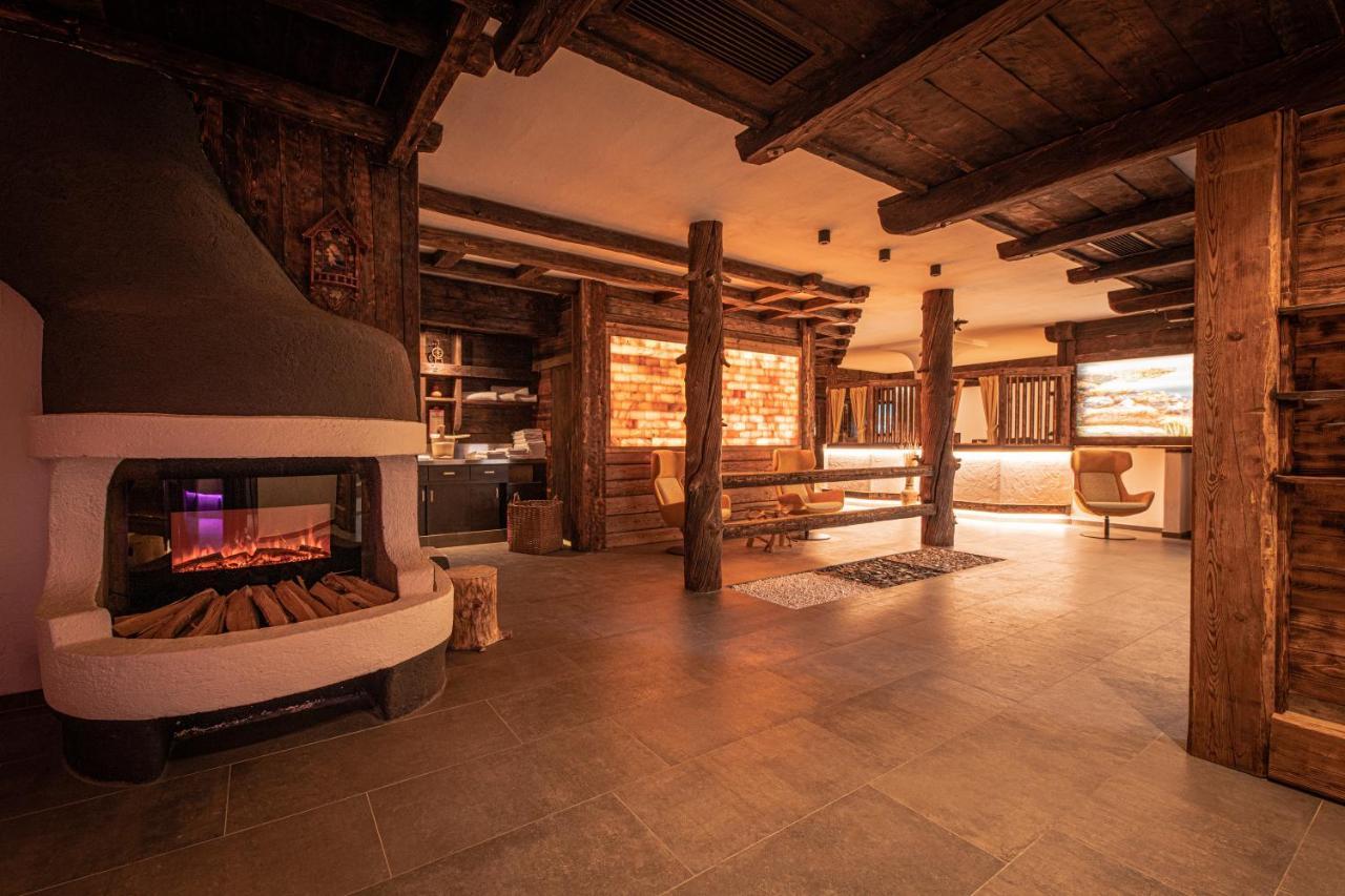 Hotel Gissbach Brunico Exterior photo